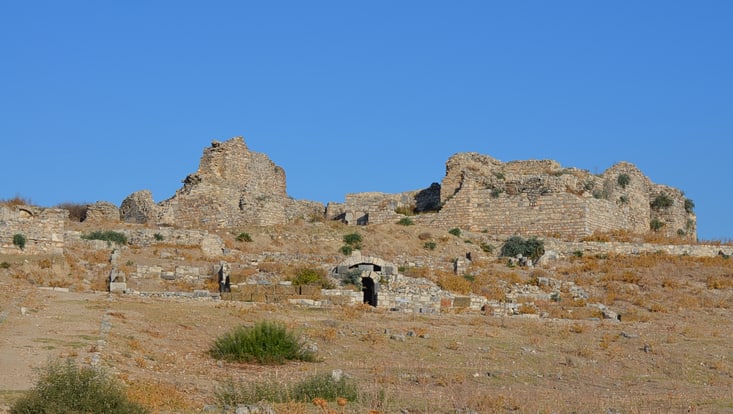 Heroon I von Südosten